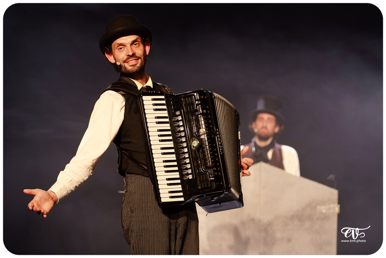 2023.05.14 CROQUE-MORTS CHANTEURS (CIE FIRMIN & HECTOR)